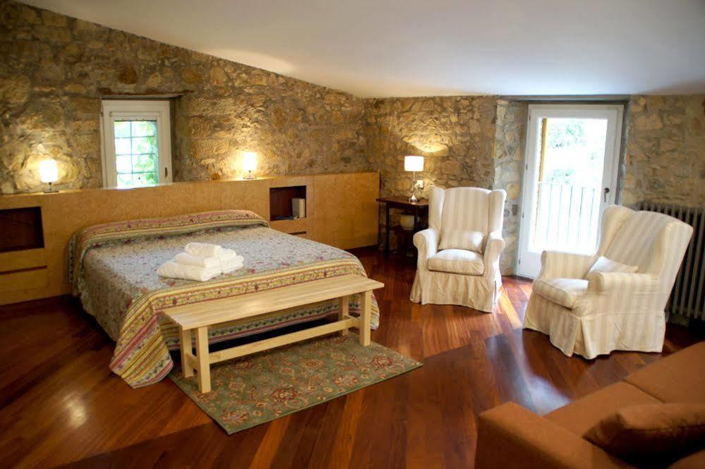 Paratgea Bed and Breakfast Llinars del Valles Εξωτερικό φωτογραφία